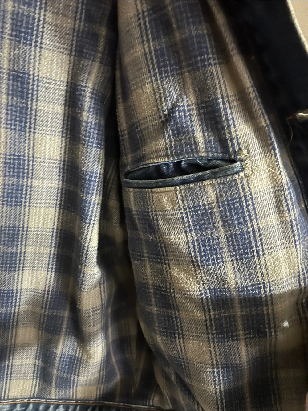 LEVI’S‎ *Vintage* 90’s Plaid Lined Trucker Denim Jacket Mens’s Sz L